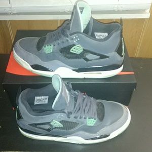 Nike Air Jordans 4 Retro Green Glow